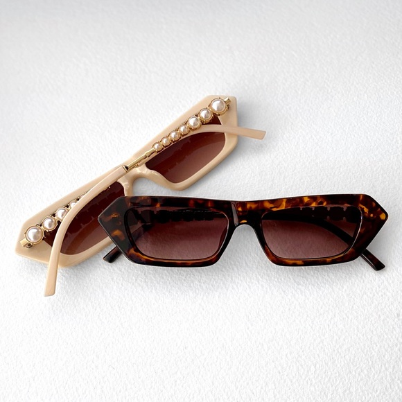 Pearl Temple Cat Eye Sunglasses - Picture 4 of 4